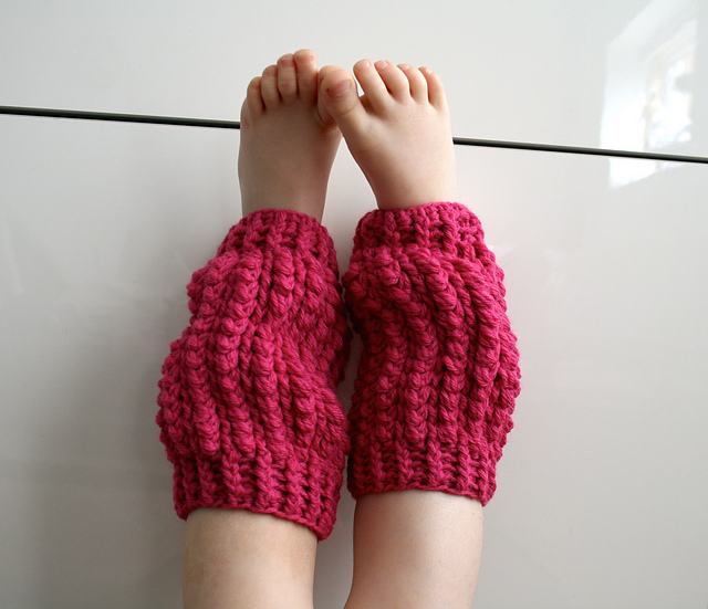 Ravelry: Ballerina Leg Warmers 207 pattern by Luz Mendoza