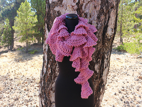 Chunky heklet Skjerf med ruffles - Milimagfa
