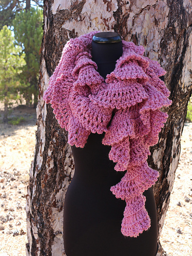 Chunky heklet Skjerf med ruffles - Milimagfa