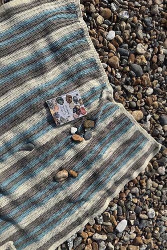 Pebble Spotter Blanket