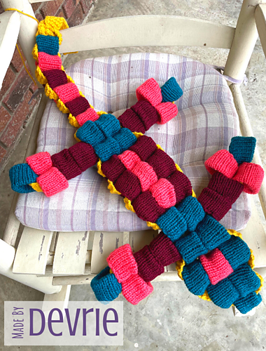 90-tallets perlekjede (Bead Lizard) - MadeByDevrie