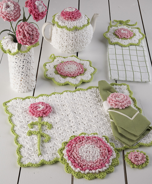 Ravelry Carnation Kitchen Set PB038 pattern by Maggie Weldon
