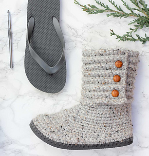 Ravelry Cabin Boots with Flip Flop Soles pattern by Jess Coppom