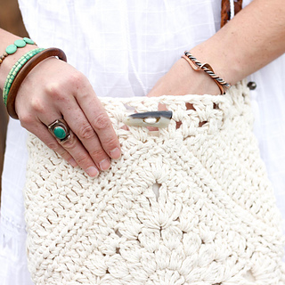 Urban gypsy boho store bag free crochet pattern