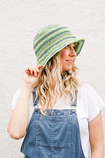 Scrappy Crochet Bucket Hat Pattern + Tutorial 🧶 Make & Do Crew