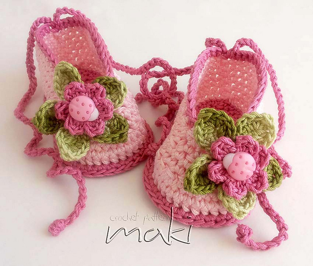 Ravelry Baby Ballerina Booties 115 pattern by CraftyLady