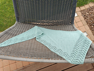 Cloudywaves Shawl aus Ecopuno von Lana Grossa