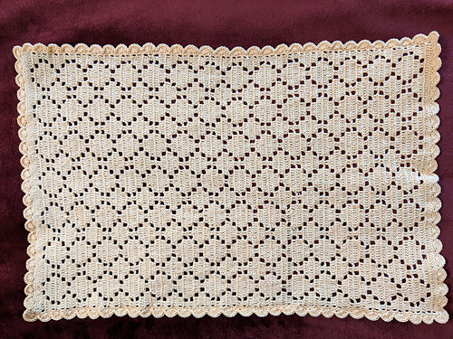 Sweet and Simple Table Runner photo 4
