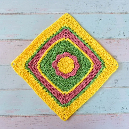 Pilar Floral Granny Square