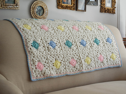 Ravelry: Circle in a Square Baby Blanket pattern by Marie Segares