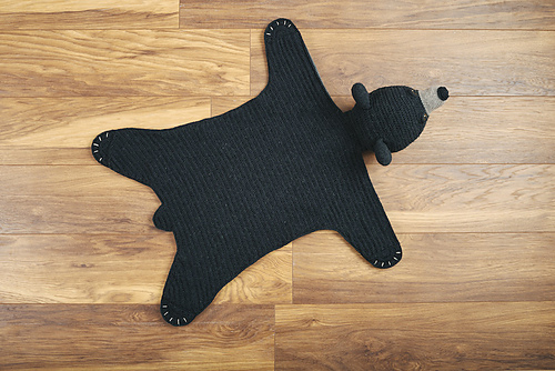 Ravelry: Black Bear Rug pattern by Vanessa Mooncie