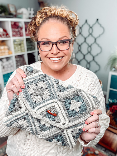 Cover Story Crochet Cozy photo 4