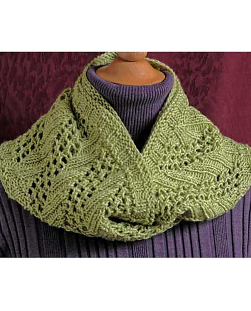 Ravelry Ladders in Lace Cowl pattern by Marsha White