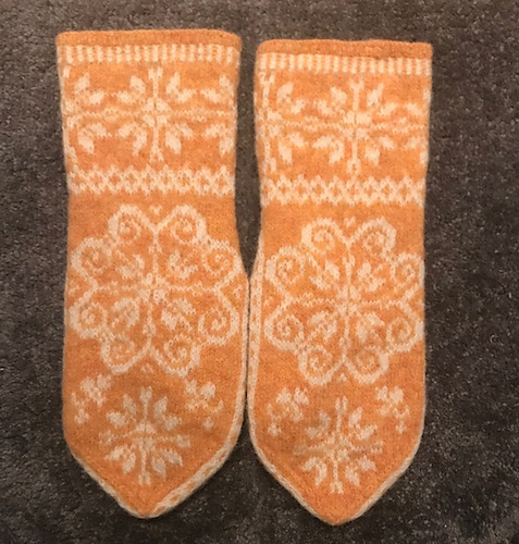 Stor rose votter - Ann-Catrin Sjåmo