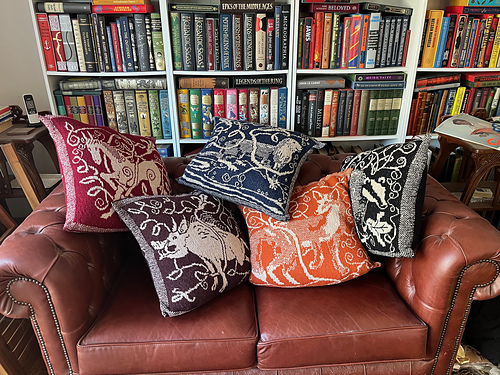 Celtic Otter Cushion - Cathy Dobson