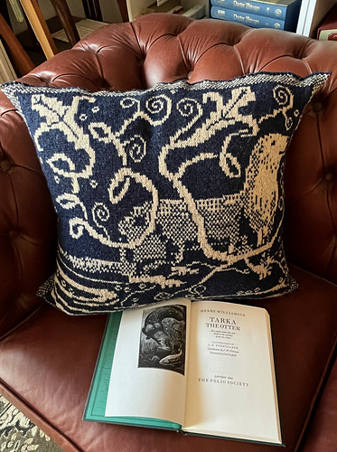 Celtic Otter Cushion - Cathy Dobson