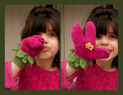 Flower Mitten photo 1