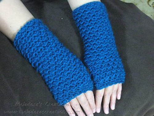 Moss Stitch Finger Less Gloves photo 1