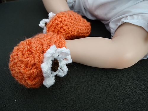 Glover Stitch Newborn Baby Booties photo 4
