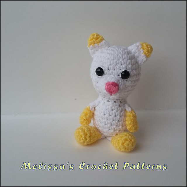 Ravelry Marshmallow Kitty pattern by Melissa's Crochet Patterns