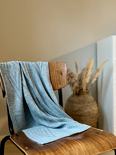 Prisme babyteppe - Merete Norheim Strikkedesign