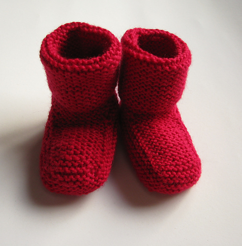Stay-on babyshoes..... socks for a kicking baby photo 1