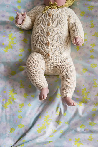 Bladrilledress / Garter leaves suit - Marianne J. Bjerkman