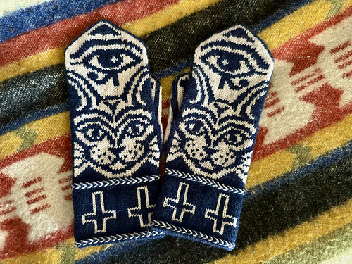 Evil Cat Mittens photo 2