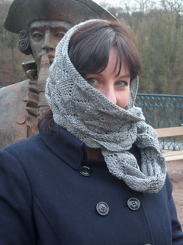 Ravelry: Leaf loop pattern by Susan Ashcroft