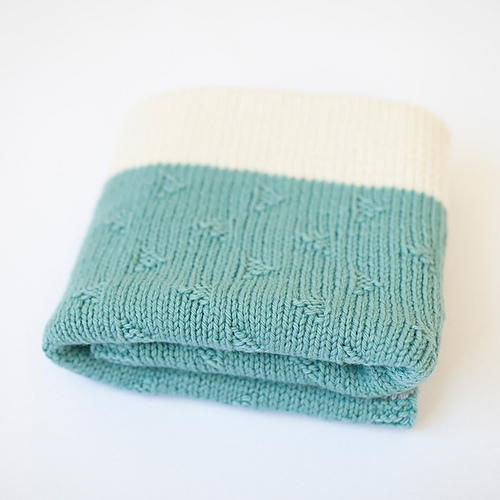 Ravelry Baby Buggy Blanket pattern by The Woven Co