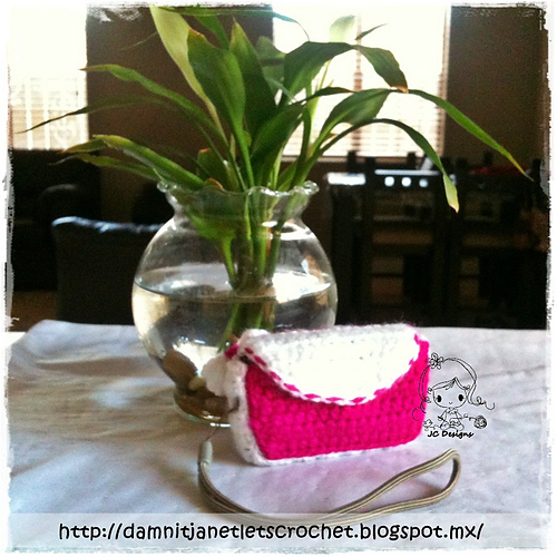 Hello Kitty Camera Cozy photo 3