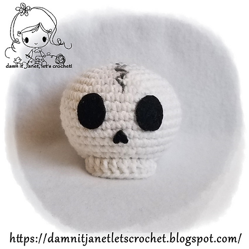 Round Plush Skull photo 2