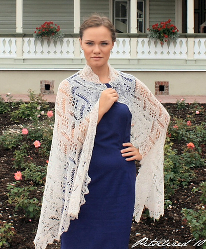 Ravelry: Haapsalu Shawl - Bouquet pattern by Monica Kullarand