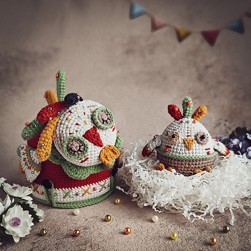 Mother Hen & Baby Chick