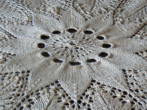 Modified Extended Hemlock Ring Tablecloth photo 8