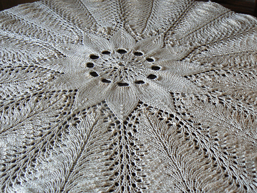 Modified Extended Hemlock Ring Tablecloth photo 9