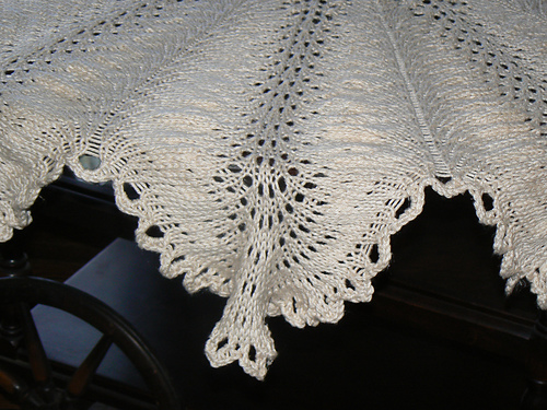 Modified Extended Hemlock Ring Tablecloth photo 11