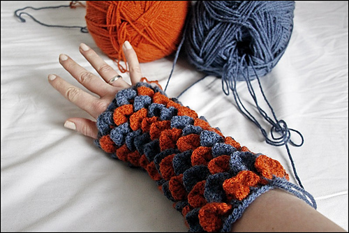 Crocodile Stitch Fingerless Gloves photo 4