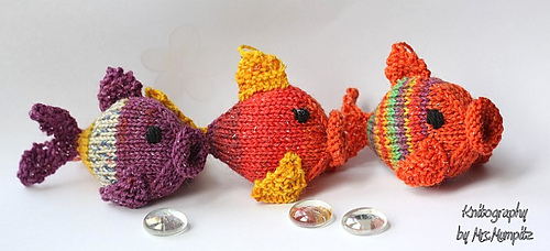 Ravelry: Amigurumi fish (knitted) pattern by Doreen Blask