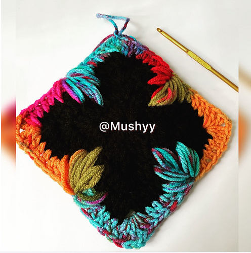Maple Leaf Granny Square - MUSHYY