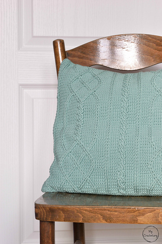 Cable Diamond Pillow photo 8