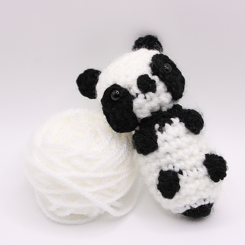 Panda Amigurumi - Li Howell