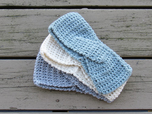Ravelry: Twist Ear Warmer pattern by CrochetDreamz