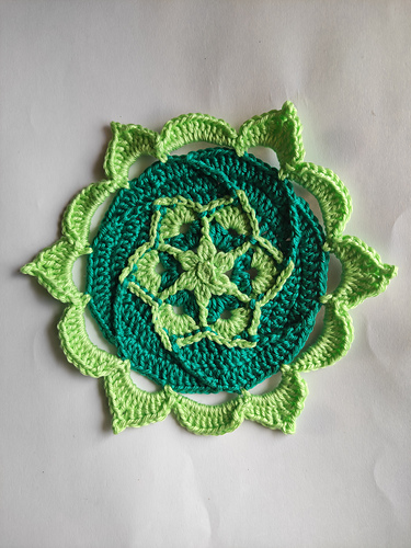 Ravelry: Mandalas chakras - Anahata pattern by Naelis Asterie