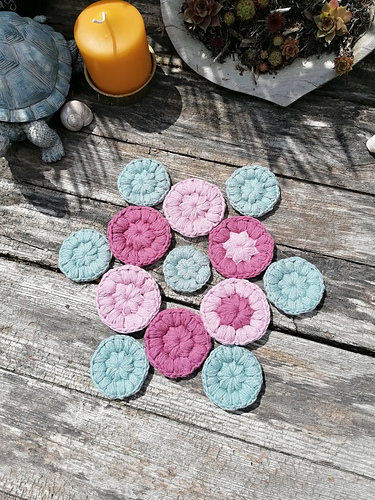 DIY: Reusable Cotton Wool Pads photo 1
