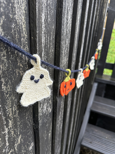 Spooky Halloween Garland