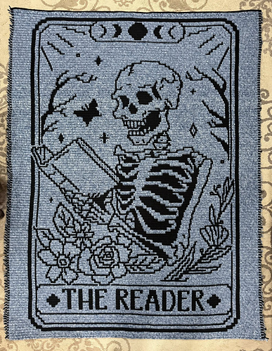 Ravelry: The Reader Tarot reversible mosaic blanket pattern by