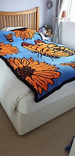 Flutter Bee Deviantart Ravelry: Flutter-Bees pattern by Vanessa Croft