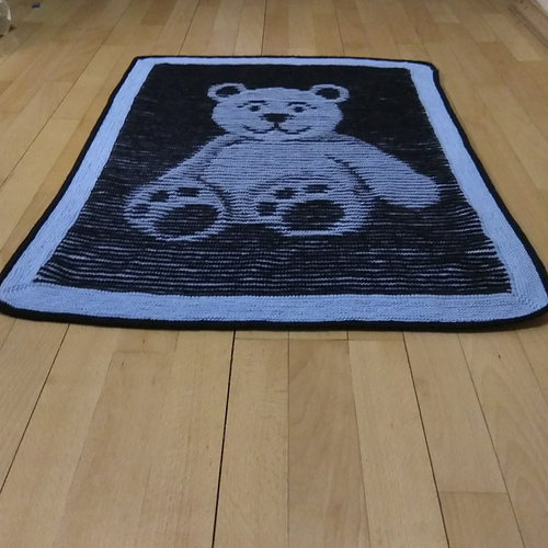 Ravelry Teddy Bear Illusion Blanket and Cushion pattern by Steve Plummer