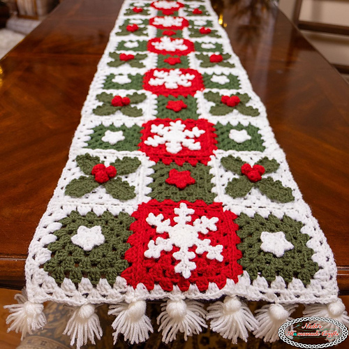 Christmas Table Runner